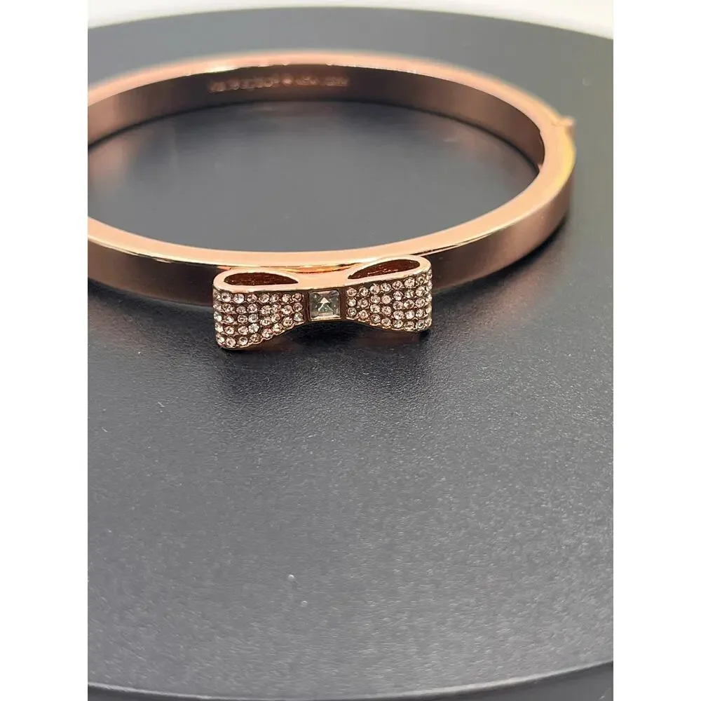 Kate Spade New York Ready Set Bow Bangle Hinged Bracelet‎ (Clear/ Rose Gold) - Picture 4 of 11